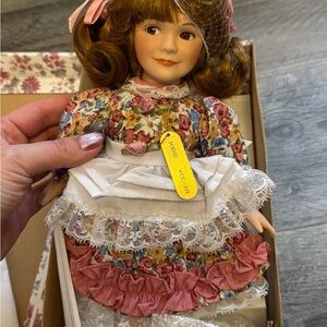 Exquisite Vintage Porcelain Doll Jodie by Gustave F Wolff  Collection A00576